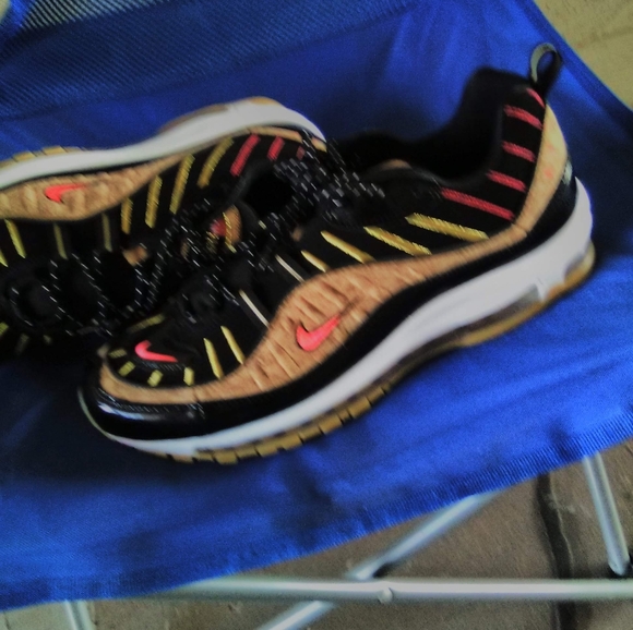 jacket - Picture 3 of 3